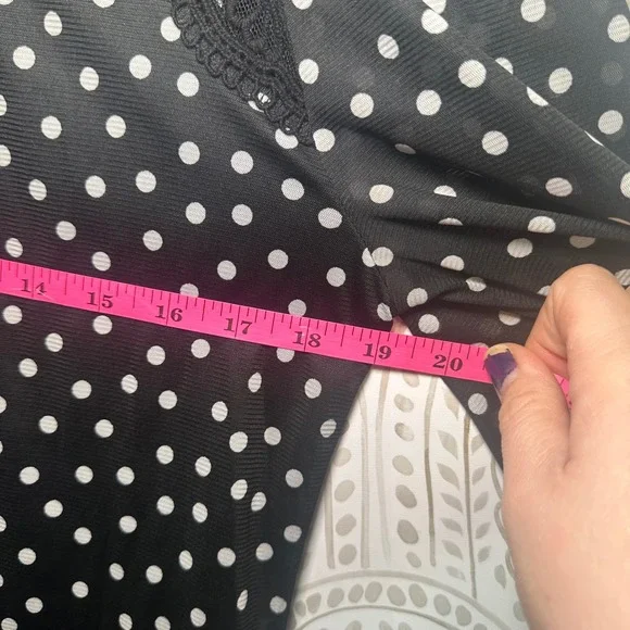 Maurices Womens Black White Polka Dot Lace Shoulder Keyhole Blouse Shirt Medium - Picture 9 of 10